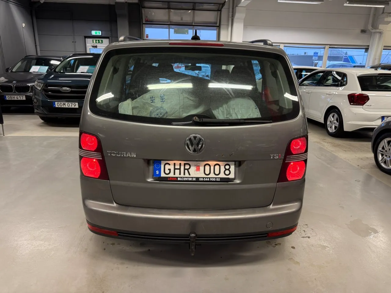 Vehicle image 7