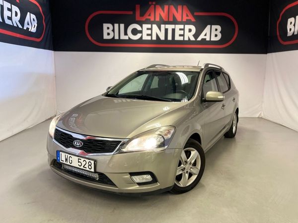 Kia Cee´d 1.6 CRDi Drag Låg års Motorvärmare PDC - 2012