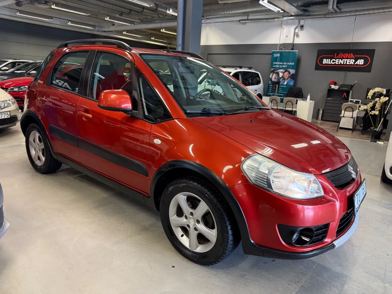 Vehicle image 5