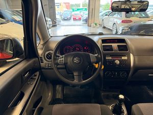 Suzuki SX4 bild 15
