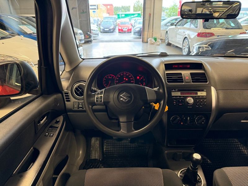 Suzuki SX4 bild 15