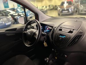 Ford Transit Courier bild 17