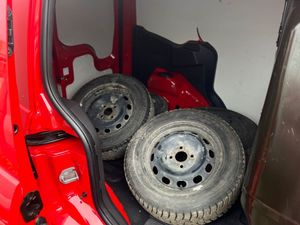 Ford Transit Courier bild 18