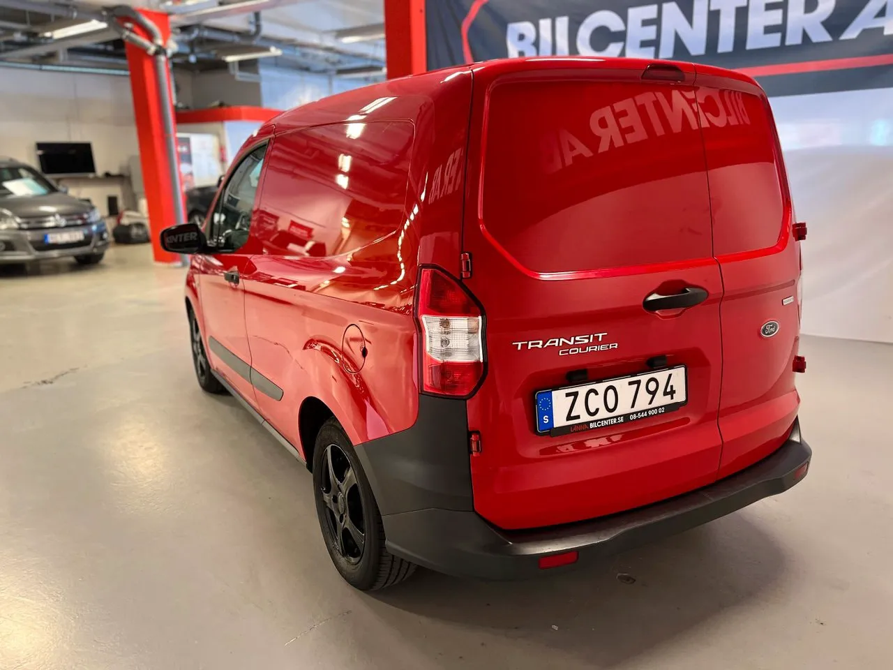 Vehicle image 8