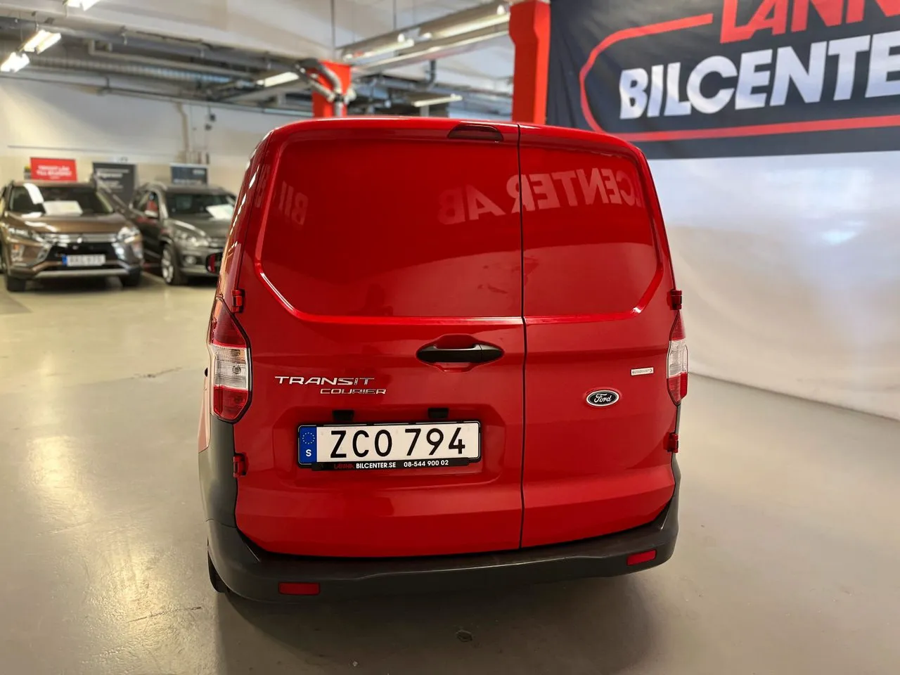 Vehicle image 7