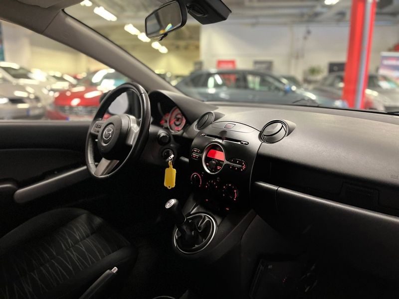 Mazda 2 bild 18
