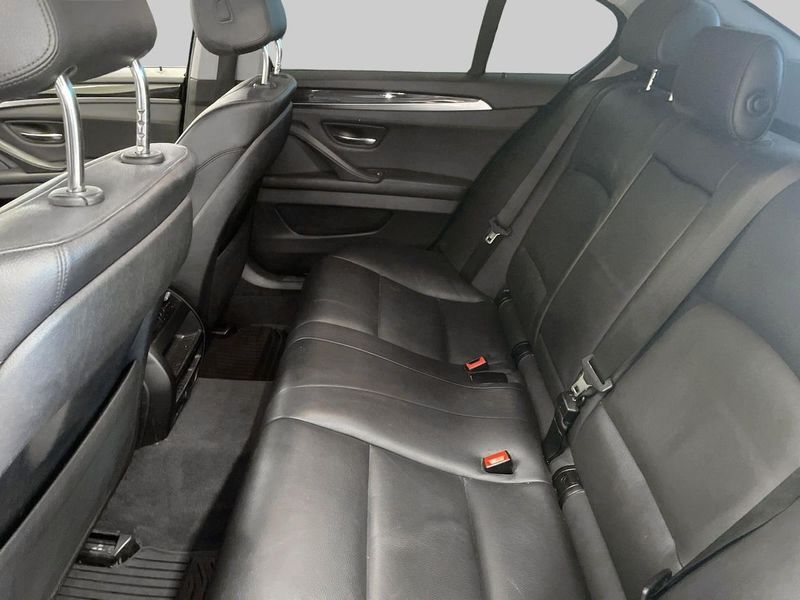 BMW 520 bild 10
