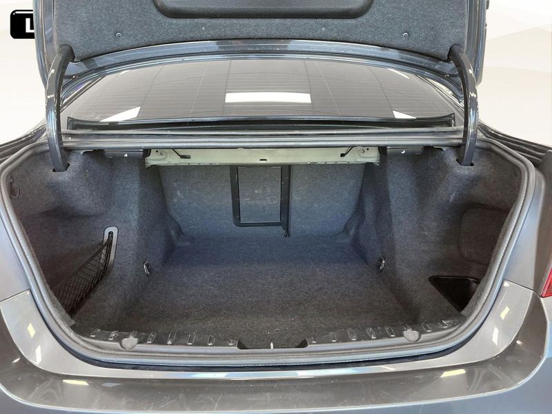 BMW 520 bild 12