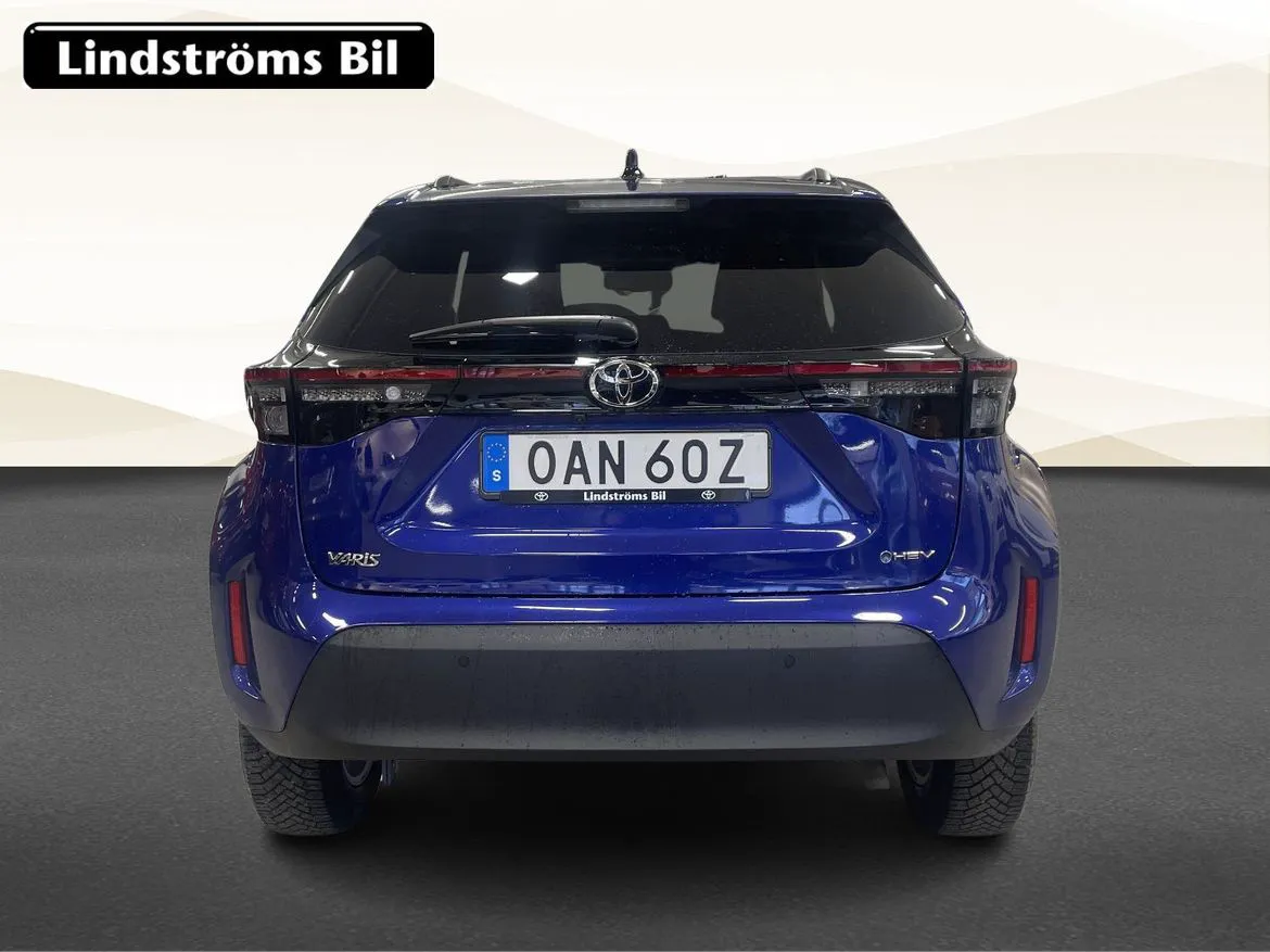 Vehicle image 7