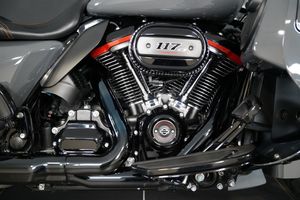 Harley-Davidson CVO Street Glide bild 8