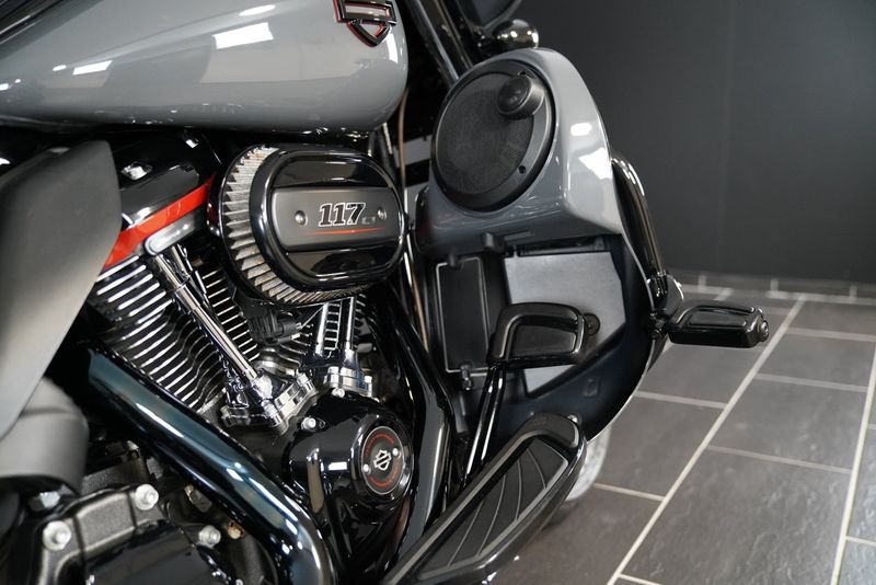 Harley-Davidson CVO Street Glide bild 9