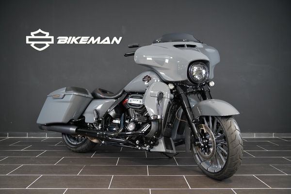 Harley-Davidson CVO Street Glide FLHXSE NYSERV - 2018