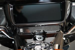 Harley-Davidson CVO Street Glide bild 13