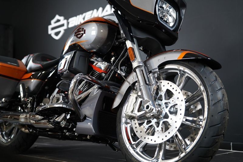 Harley-Davidson CVO Street Glide bild 19