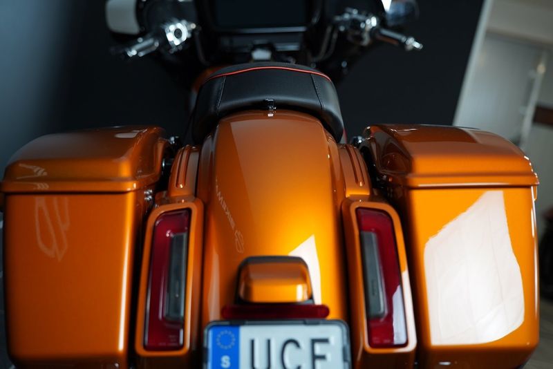 Harley-Davidson CVO Street Glide bild 17