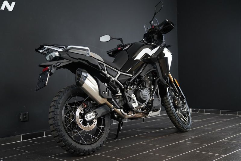 CFMOTO 450 MT bild 5