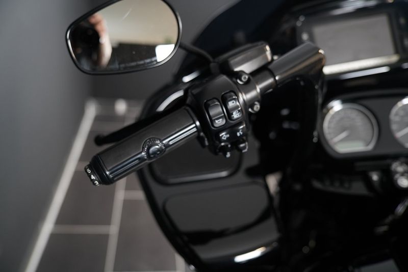 Harley-Davidson Road Glide Special bild 6