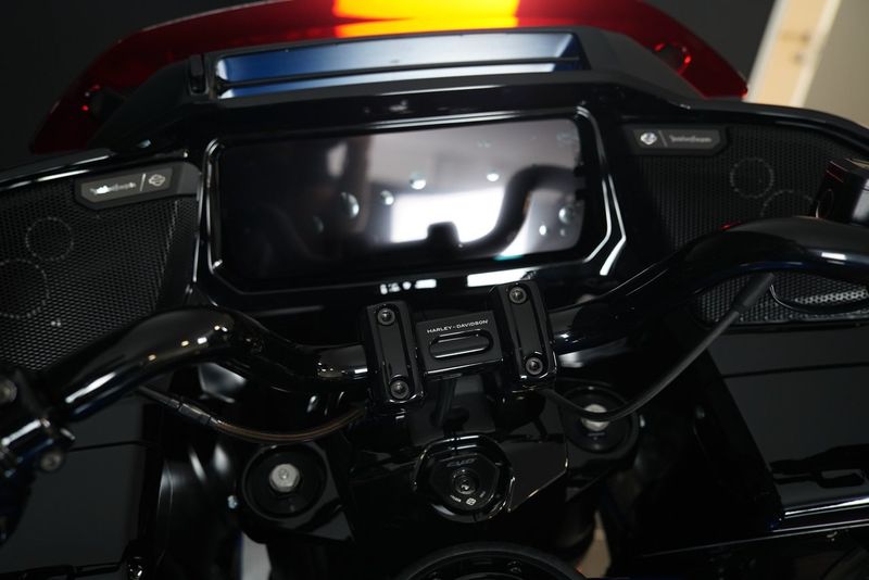 Harley-Davidson CVO Road Glide bild 14