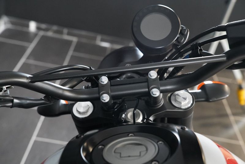 Yamaha XSR bild 11
