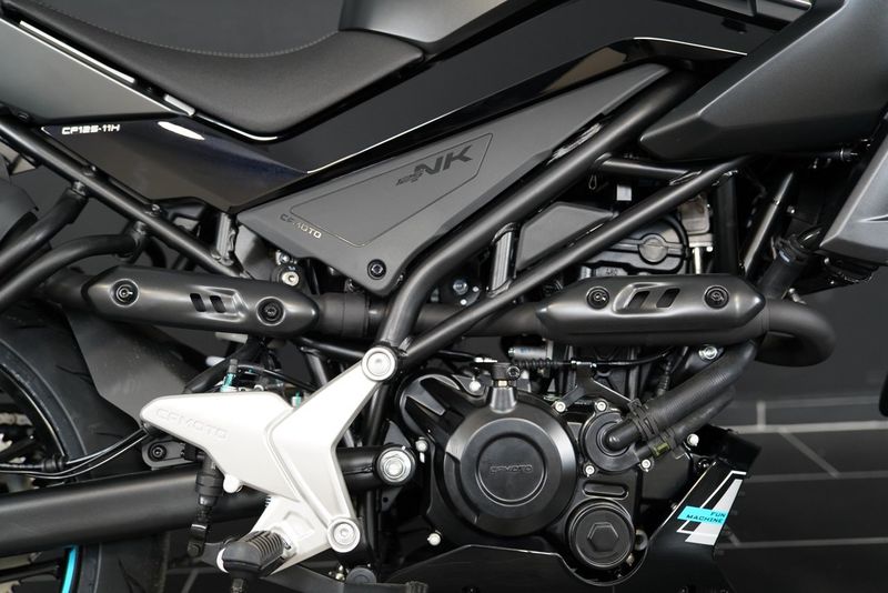 CFMOTO 125 NK bild 5