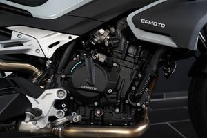 CFMOTO 800 NK bild 8