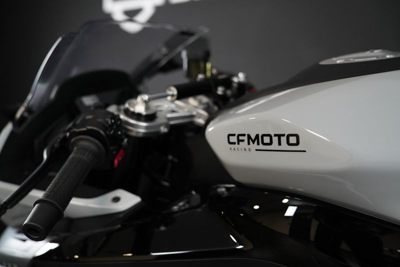 CFMOTO 675 SR-R bild 10