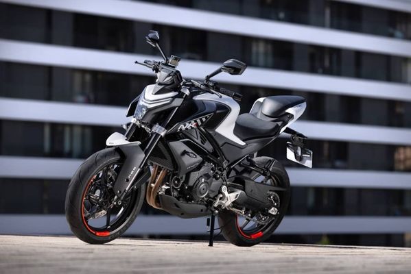 CFMOTO 450 NK NK450 NYHET - 2026