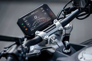 CFMOTO 450 NK bild 6