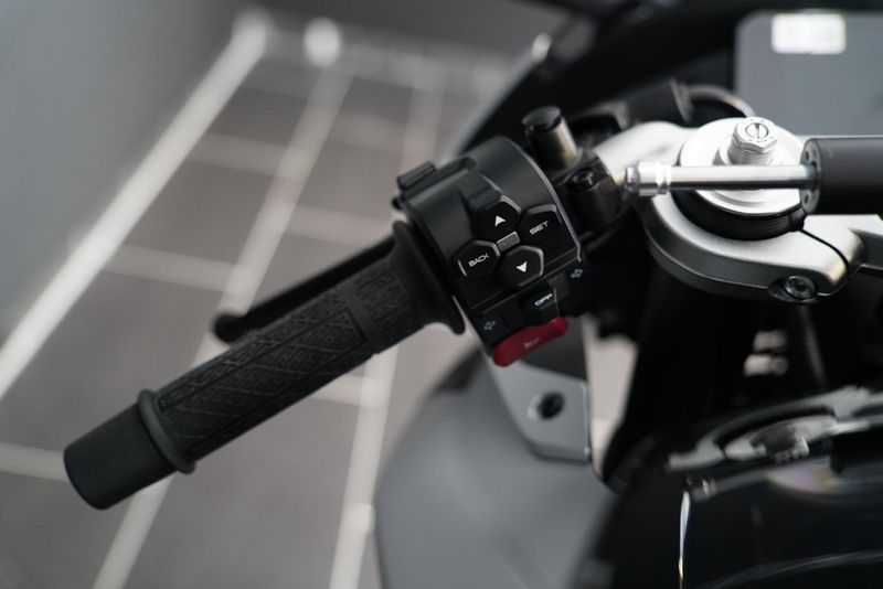 CFMOTO 675 SR-R bild 11
