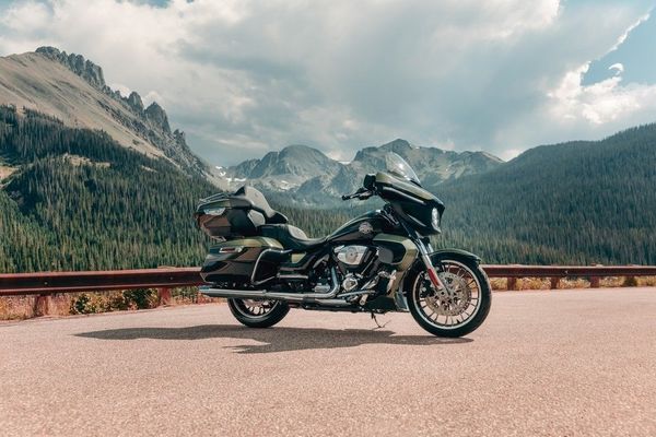 Harley-Davidson Street Glide Limited FLHXL Chrome Trim - 2026