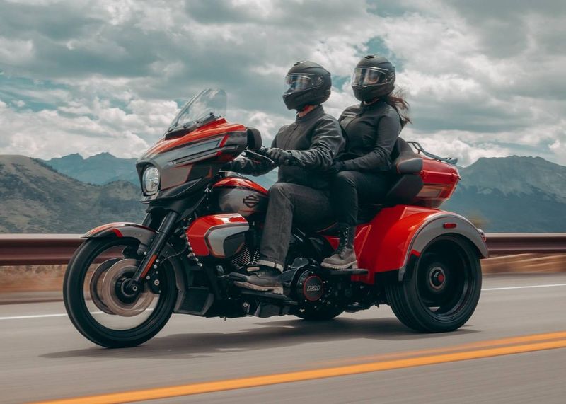 Harley-Davidson CVO Street Glide bild 13