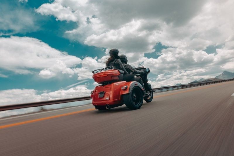 Harley-Davidson CVO Street Glide bild 17