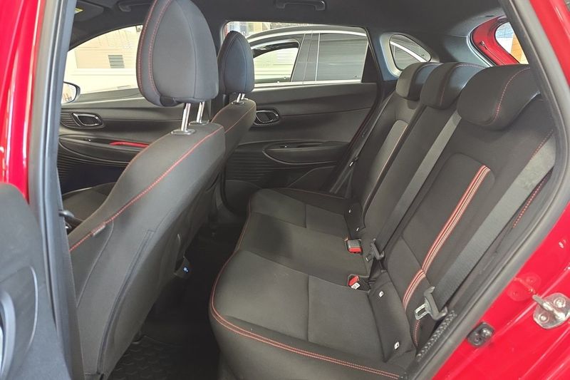 Hyundai i20 bild 8