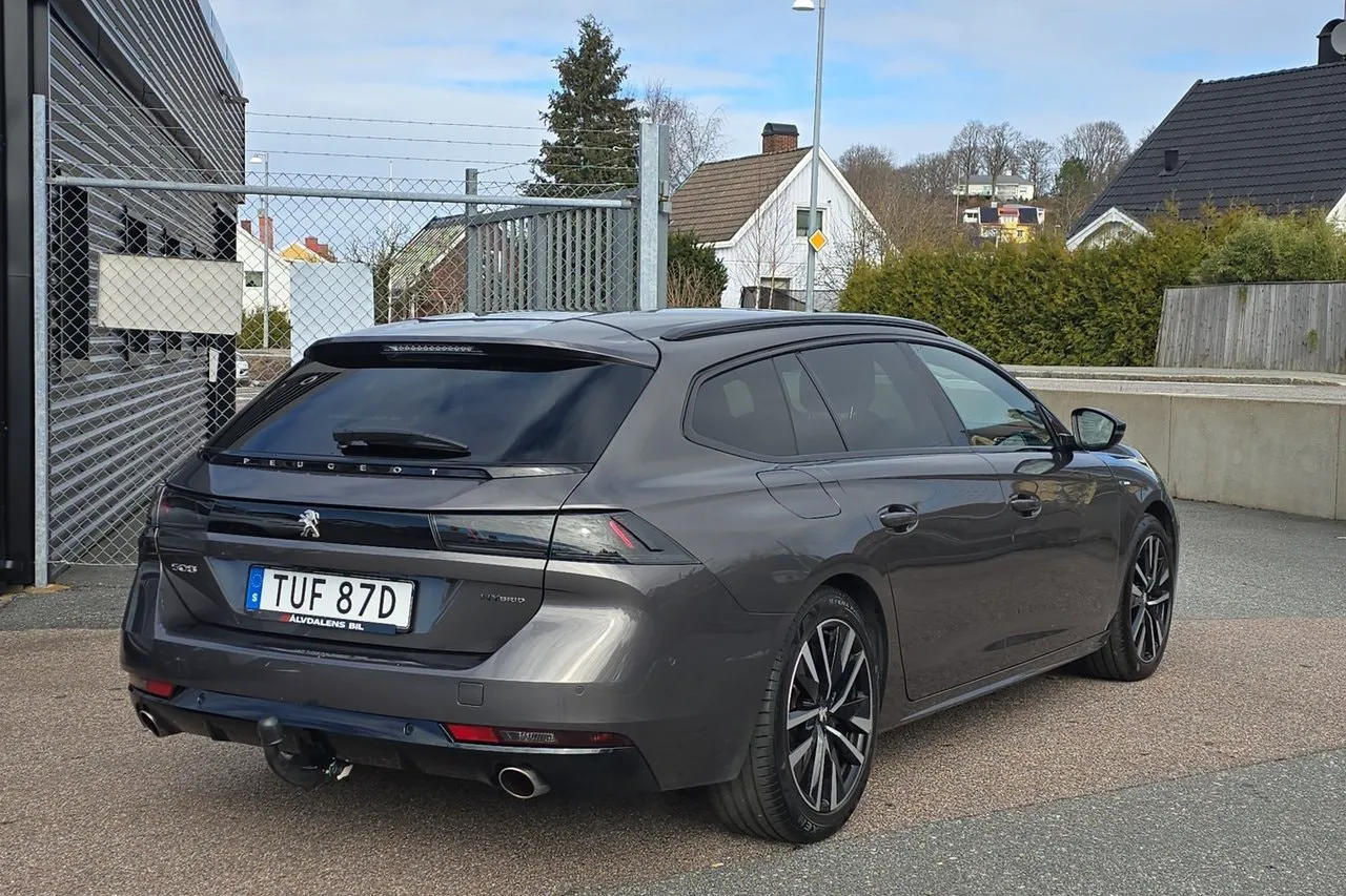 Vehicle image 36