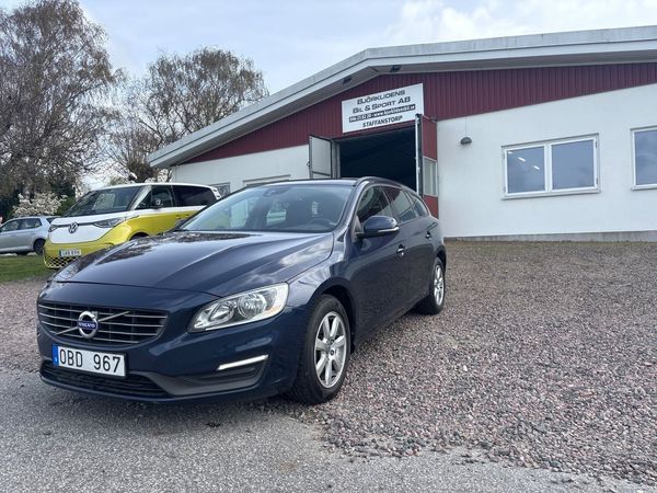 Volvo V60 T3 Kinetic / Ny kamrem - 2014