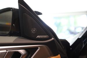 BMW i4 bild 9