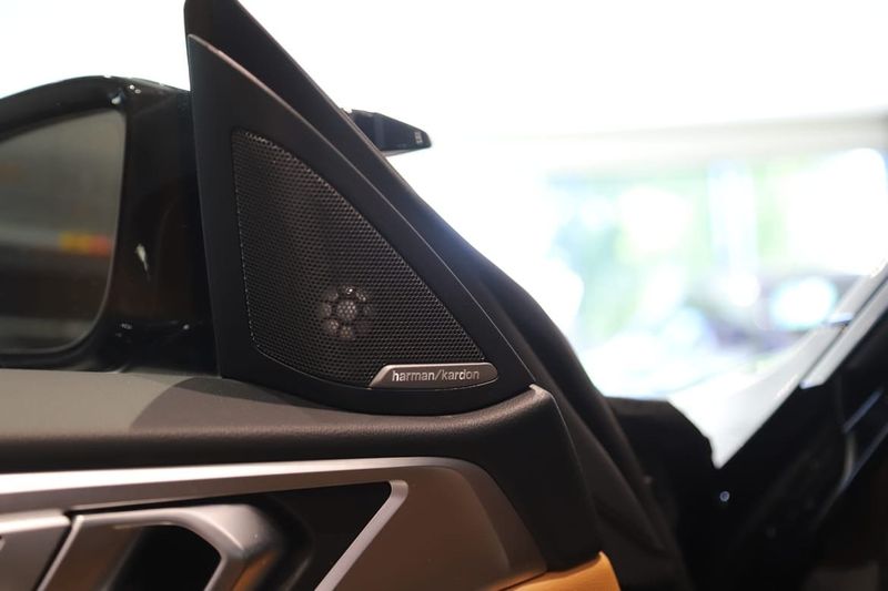 BMW i4 bild 9