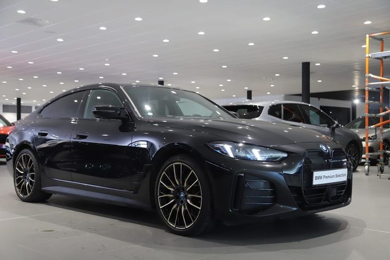 BMW i4 bild 2