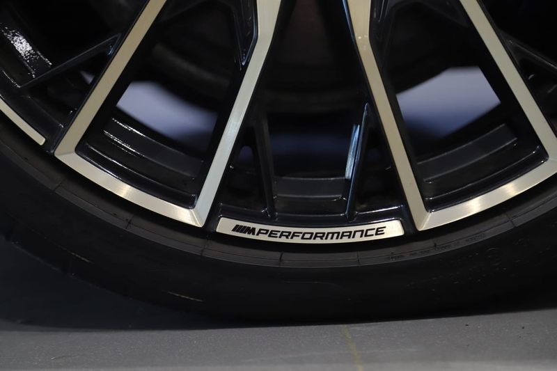 BMW i4 bild 6