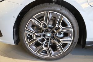 BMW 530 bild 4