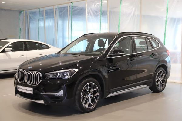 BMW X1 X-Line / Drag / HUD / Backkamera - 2021