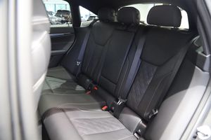 BMW i4 bild 10