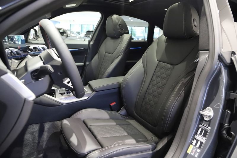 BMW i4 bild 8