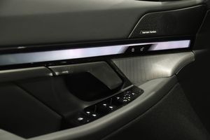 BMW i5 bild 12