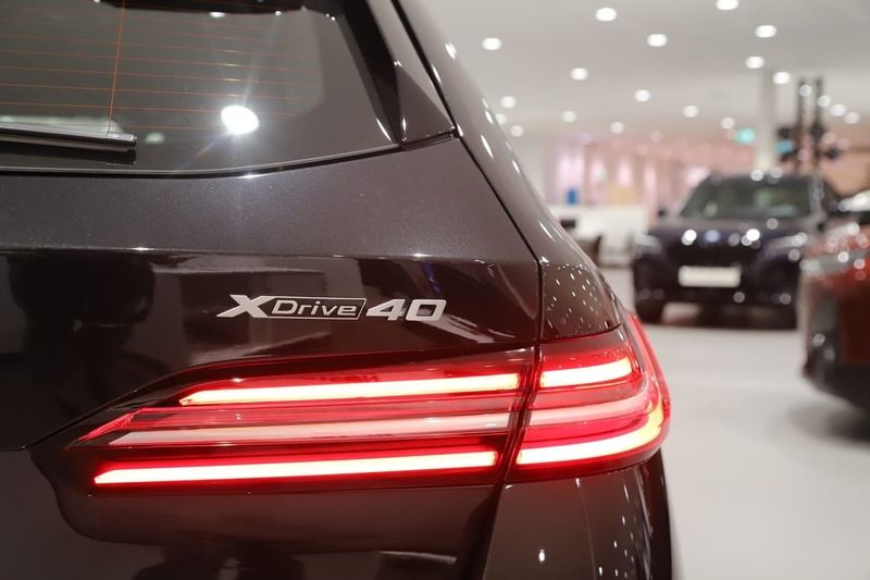 BMW i5 bild 7