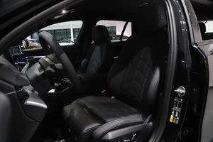 BMW i5 bild 8