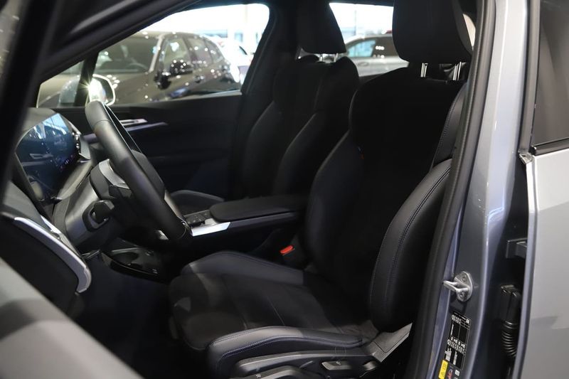 BMW 225 bild 9
