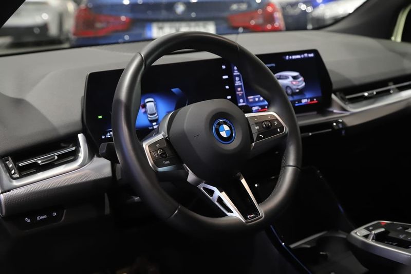 BMW 225 bild 8
