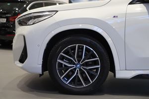 BMW iX1 bild 4