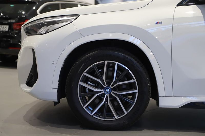 BMW iX1 bild 4